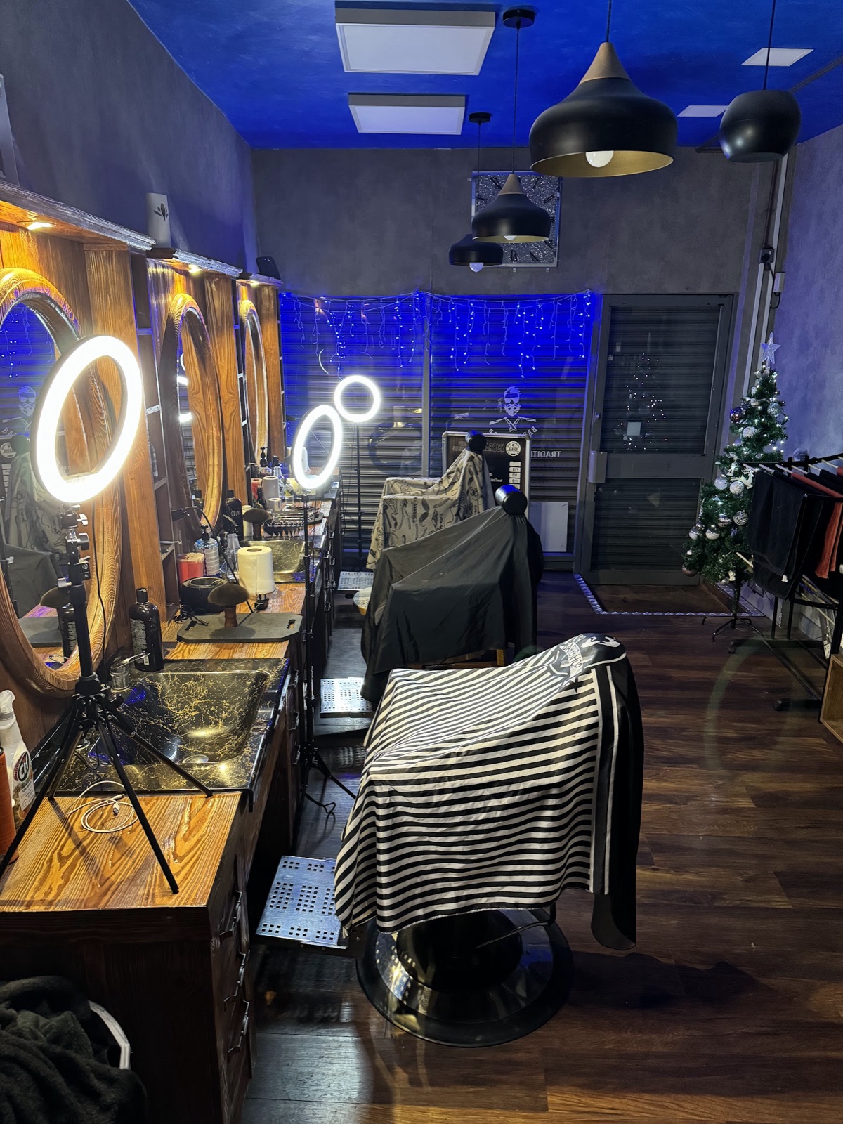 Rusty Scissors Barber in Dalston London